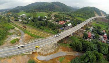 Cao tốc Nội Bài - Lào Cai tồn tại nhiều điểm nóng mất an toàn giao thông.