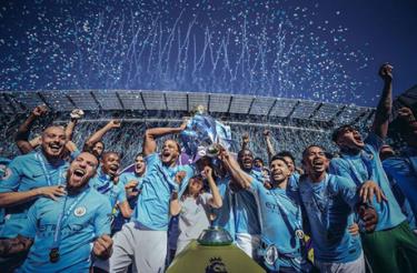 Man City sớm bước lên ngôi vương ở Premier League mùa 2017/18 mà không chịu sự cạnh tranh quá lớn.