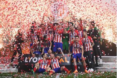 Atletico Madrid lần thứ 3 vô địch Europa League.