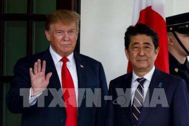 Tổng thống Mỹ Donald Trump (trái) và Thủ tướng Nhật Bản Shinzo Abe trong cuộc gặp tại Nhà Trắng ngày 26/4/2019.