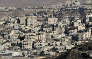 Khu định cư Do Thái Maale Adumim (phía sau) ở Khu Bờ Tây.