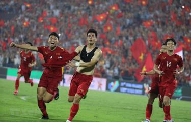 Tiến Linh tỏa sáng với bàn thắng quý hơn vàng đưa U23 Việt Nam vào chung kết SEA Games 31 (Ảnh: TTXVN)