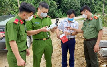 Làm tốt công tác tuyên truyền, vận động, xã Tân Lĩnh, huyện Lục Yên đã vận động nguồn xã hội hóa lắp đặt hệ thống camera an ninh trong thôn xóm.