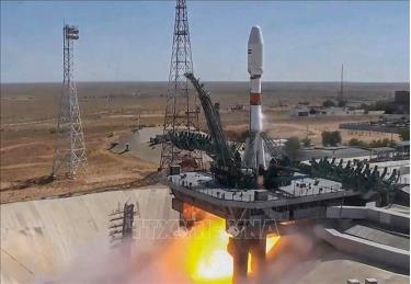 Tên lửa đẩy Soyuz 2.1B của Nga mang theo vệ tinh cảm biến từ xa Khayyam của Iran rời bệ phóng tại sân bay vũ trụ Baikonur (Kazakhstan), ngày 9/8/2022. (Ảnh minh họa)