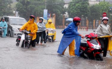 Miền Bắc sắp có mưa giông mạnh, đề phòng ngập úng. Ảnh minh họa