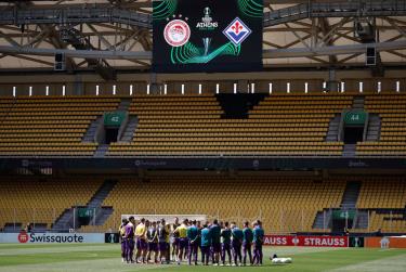 Thành viên câu lạc bộ Fiorentina luyện tập cho trận chung kết giải UEFA Europa Conference League.