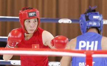 Nữ tuyển thủ boxing Việt Nam Hà Thị Linh giành quyền vào tứ kết vòng loại Olympic 2024 cuối cùng