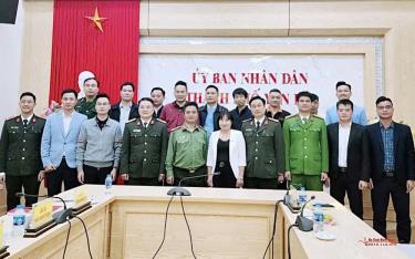 Các thành viên Ban Chỉ đạo 35 thành phố Yên Bái.