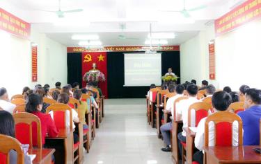 80 học viên đối tượng 4 của huyện Văn Yên được bồi dưỡng kiến thức quốc phòng, an ninh.