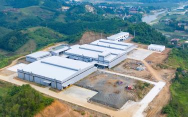 Nhà máy gia công, đóng gói thuốc bảo vệ thực vật, sản xuất phân bón của Công ty CP BMC Yên Bái thuộc Cụm công nghiệp Đông An.