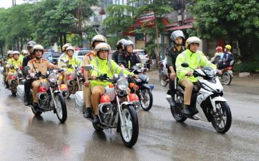 Lực lượng Công an tỉnh sẵn sàng bảo vệ tuyệt đối an toàn cho đại hội Đảng các cấp.