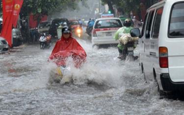 Mưa với cường suất lớn trong một thời gian ngắn gây ngập úng tại các khu đô thị