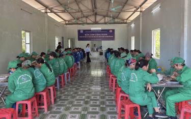 Công đoàn các KCN tỉnh tổ chức Chương trình “Bữa cơm Công đoàn” tại CĐCS Công ty cổ phần Môi trường và Năng lượng Nam Thành, xã Văn Phú, thành phố Yên Bái.