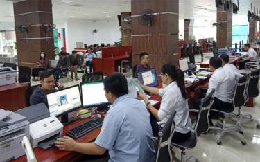 Chính sách này không chỉ nhằm động viên tinh thần, chia sẻ khó khăn, mà còn giúp đội ngũ cán bộ sớm ổn định công việc và cuộc sống.