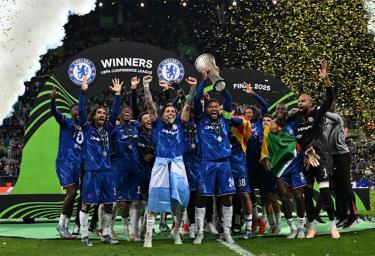 Chelsea hoàn tất bộ sưu tập cúp châu Âu.
