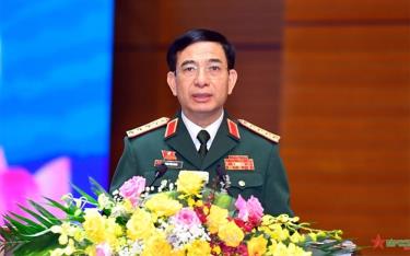 Đại tướng Phan Văn Giang, Ủy viên Bộ Chính trị, Phó bí thư Quân ủy Trung ương, Bộ trưởng Bộ Quốc phòng.