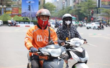 Miền Bắc chuyển nắng nóng trước khi đón mưa dông.