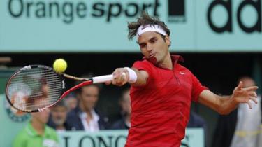 Federer sẽ cắt được chuỗi 41 trận thắng từ đầu năm của Djokovic?