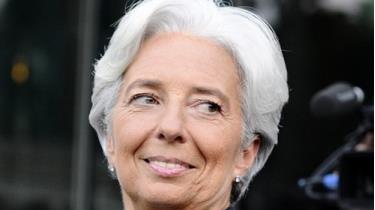 Nữ tân tổng giám đốc IMF Christine Lagarde bên ngoài trụ sở kênh truyền hình TF1 của Pháp.