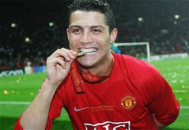 Ronaldo sẽ lại khoác áo MU?