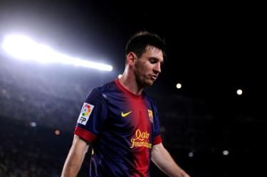 Messi và thân phụ bất ngờ bị tố trốn thuế