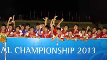 U-14 nữ Việt Nam đăng quang. 
