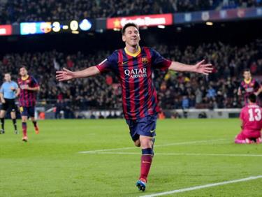 Tiền đạo Lionel Messi CLB Barcelona ghi bàn thắng cho đội nhà tại giải bóng đá Cúp Nhà vua Tây Ban Nha diễn ra tại Barcelona hồi tháng Một.
