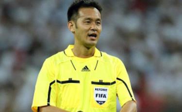 Trọng tài Toma Masaaki bắt chính trận B.Bình Dương - Hà Nội T&T
