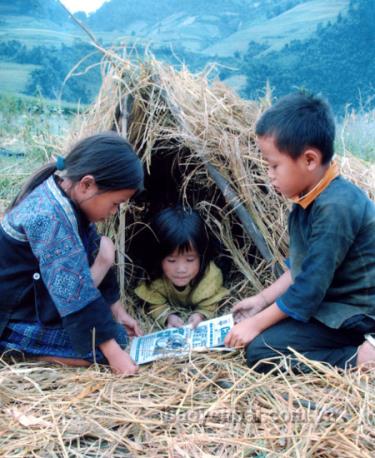 Những ngày thơ bé.
(Ảnh: Phí Đức Long)