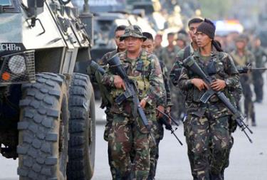Quân đội Philippines tăng cường chiến dịch trấn áp khủng bố ở miền Nam nước này.