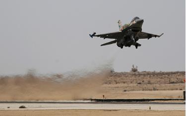 Chiến đấu cơ F16 của Israel.