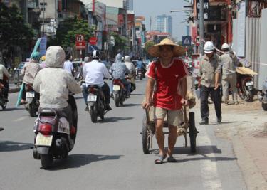 Cường độ nắng nóng ở Bắc Bộ đang gia tăng, dự kiến đợt nắng nóng này kéo dài đến ngày 3/6.