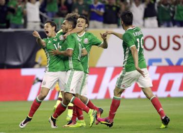 Mexico là đội bóng đầu tiên chọc thủng được lưới Venezuela ở Copa America 2016.