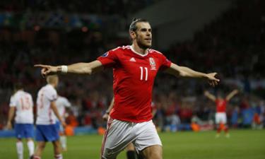 Bale đang cùng xứ Wales viết những trang sử mới ở Euro.