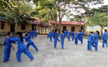 Lớp học Vovinam trong dịp hè năm 2016 ở xã 
Tân Lĩnh, huyện Lục Yên.