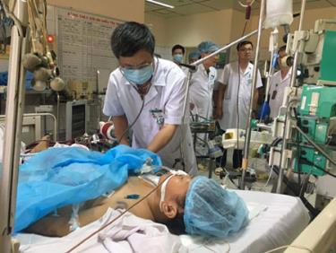 link dafabet bác sĩ tích cực cứu chữa cho bệnh nhân cuối cùng đang trong tình trạng nguy kịch tại Hòa Bình.