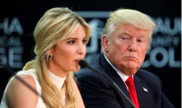 Ông Trump và con gái Ivanka Trump dự một sự kiện ở Wisconsin ngày 13-6.