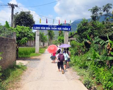 Bỏ lại nỗi đau trong quá khứ, Vực Tuần giờ đã đổi thay, được công nhận là thôn văn hóa.