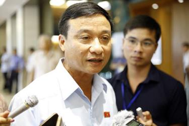 Thường trực Ủy ban Pháp luật của Quốc hội Bùi Văn Xuyền tại hành lang Quốc hội slink vào dafabetg 8/6.