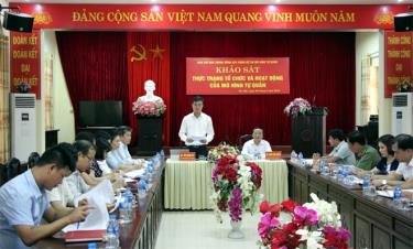 Quang cảnh buổi làm việc.