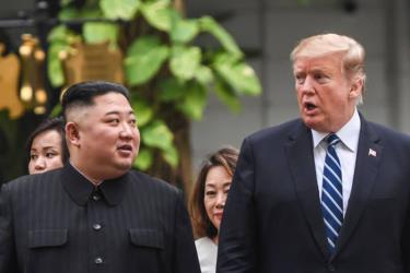 Nhà lãnh đạo Triều Tiên Kim Jong-un và Tổng thống Mỹ Donald Trump trong cuộc gặp thượng đỉnh lần thứ 2 tại Hà Nội cuối tháng 2/2019