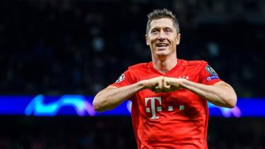 Lewandowski hay nhất Bundesliga mùa này.