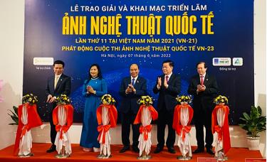 Khai mạc triển lãm cuộc thi Ảnh nghệ thuật quốc tế lần thứ 11 tại Việt Nam năm 2021.