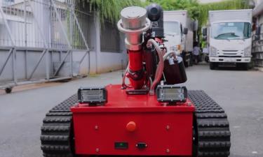 Thử nghiệm hoạt động robot cứu hỏa.