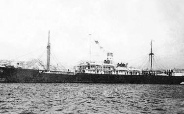 Ngày 5/6/1911, từ Bến Nhà Rồng - cảng Sài Gòn, người thanh niên yêu nước Nguyễn Tất Thành rời Tổ quốc, ra đi trên con tàu Amiral Latouche Tréville để thực hiện hoài bão giải phóng nước nhà khỏi ách nô lệ của thực dân, đế quốc. (Ảnh: Tư liệu TTXVN)