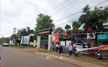 Trụ sở UBND xã Ea Tiêu, huyện Cư Kuin nơi xảy ra vụ việc.