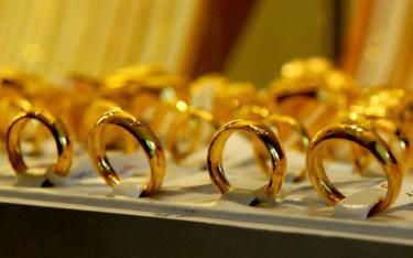 Giá vàng nhẫn tròn trơn tăng giá phiên thứ 3 liên tiếp, lên mức 74,5 triệu đồng/lượng.