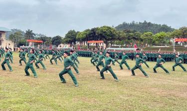 Đồng diễn thể dục sáng trong Lễ ra quân huấn luyện năm 2024 tại Trung đoàn 174.
