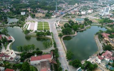 Thành phố Yên Bái nhìn từ trên cao. (Ảnh tư liệu)
