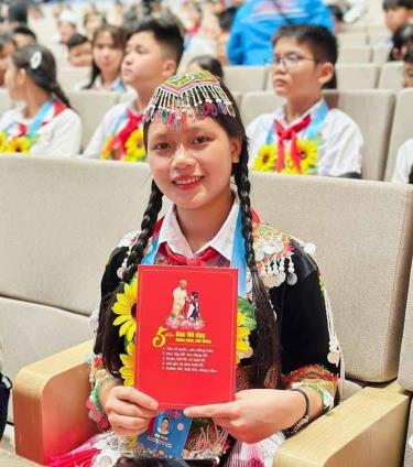 Em Vàng Thị Nú tại Đại hội Cháu ngoan Bác Hồ toàn quốc lần thứ X năm 2025.